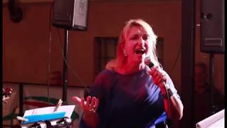 Marilena Massarini canta quotTal digh in piasinteinquot [upl. by Noby585]