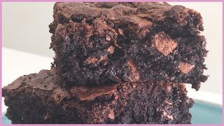 HOW TO MAKE THE BEST BROWNIES EVER Fudgy Brownie recipe with chunks of milk chocolate [upl. by Mcgean268]