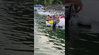 Lake Cumberland Poker Run Harmon creek boating boatingadventure lakecumberland [upl. by Hamitaf694]