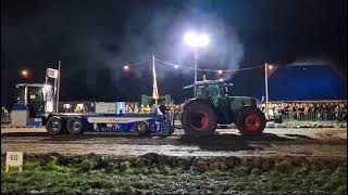 Fendt 930 trekkertrek welsumerveld 11 ton [upl. by Adlesirhc]