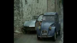 la 2cv fait son cinéma lours et la poupée part1 [upl. by Armin]