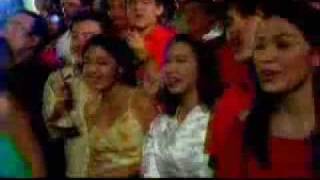 ABSCBN CHRISTMAS STATION ID 2004 SABAY TAYO ROBERT LABAYEN [upl. by Pfister]