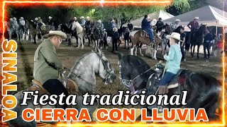 CABALLO SE PONE BRAVOCON LLUVIA CERRÓ LA FIESTA DEL DIA DE SAN JUAN EN MOJOLO CULIACÁN🐴🐴🐴 [upl. by Alexander]