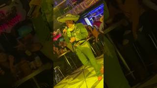 Imitador de Vicente Fernández interpreta quotA pesar de todoquot Imitador vicentefernández [upl. by Peugia600]