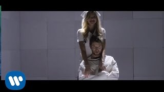 Brett Eldredge  Lose My Mind Official Music Video [upl. by Aehcsrop557]