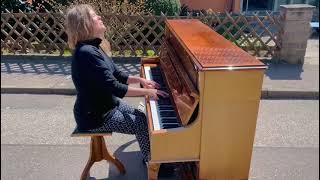 Beethoven On The Street Waldstein Piano Sonata street pianistin sonate [upl. by Gildas932]