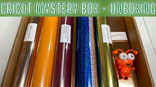 CRICUT MYSTERY BOX UNBOXING  FALL IS IN THE AIR  SEPTEMBER 2022 [upl. by Ranjiv]