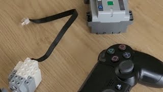 Je vous montre comment connecter une manette de PS4 à un moteur lego [upl. by Konopka801]