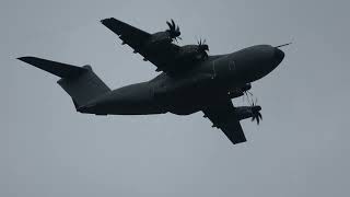 Landeanflug Airbus A400M German Airforce GAF008 5447 nach Wiesbaden Erbenheim ETOU 4K [upl. by Oberheim]