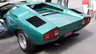 Lamborghini Countach LP400 idling [upl. by Leoj]