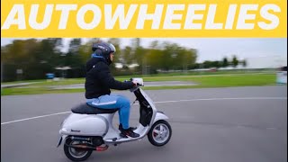 VOOR HET EERST RIJDEN MET MHR VESPA S70 [upl. by Drugi93]