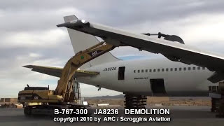 First Boeing B767300 Prototype is Scrapped [upl. by Laup]