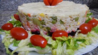 سلطة سهلة بالخضار و الأرز شلاضة مع طبخ ليلى salade de légumes et de riz rice and vegetables salad [upl. by Refinnej]