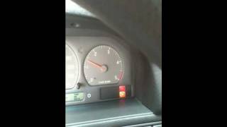 Volvo V70 25D  TDI with engine noise ticking rattling [upl. by Ekenna]