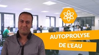 Autoprotolyse de leau  PhysiqueChimie  Terminale S  digiSchool [upl. by Dnanidref]