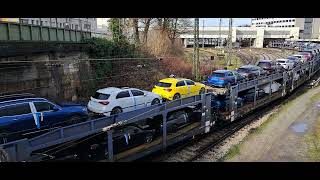 Millionenschwerer MercedesTransportzug rollt über Passau Hbf [upl. by Lakym]