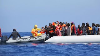 Il Parlamento europeo approva la riforma della politica migratoria [upl. by Brita852]