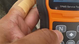 REVIEW Foxwell T1000 Tpms Trigger Sensor Decoder Activator Tool Part 1 [upl. by Kcirdahs942]