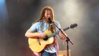 Newton Faulkner  Glastonbury 2011 Avalon  Bohemian Rhap [upl. by Nauqel]