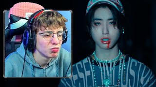 JAKO REACCIONA a JJAM  STRAY KIDS [upl. by Neelyar561]