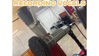 Recording Vocals Home Studio  Pro Studio [upl. by Hyland]