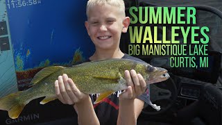 Inland Lake Walleye Fishing with Crankbaits  Fisherman’s Digest [upl. by Idnaj]