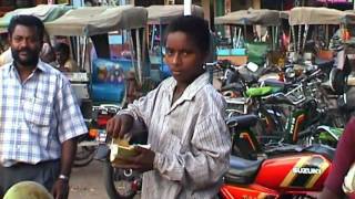 India  Madurai  Meenakshi Temple Thirumalai Nayak Palace [upl. by Iuq]