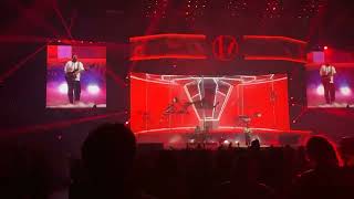 Twenty One Pilots Performing Stressed Out in Cleveland OH 92824 [upl. by Orutra]