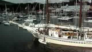 Windjammer quotHeritagequot arrives in Camden Maine [upl. by Matteo444]