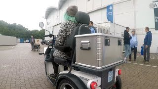 Reichweiten Rekord Rollstuhl Scooter Transport Elektrofahrzeug [upl. by Leuqcar]