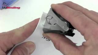 Swingline Deluxe Staple Remover Demo  SWI38101 [upl. by Yousuf496]