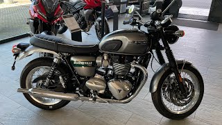 Triumph Bonneville T120 Gold Line 2024 [upl. by Thornton]