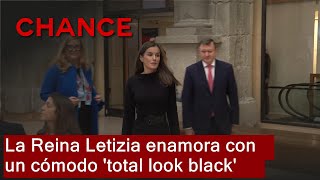 La Reina Letizia enamora con un cómodo total look black [upl. by Akimihs132]