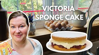 TRADITIONAL VICTORIA SPONGE CAKE  For my 40th birthday  cake victorian cakerecipe oldrecipe [upl. by Aneekan]