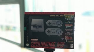 2017 Nintendo SNES Classic Snes Mini unboxing and gameplay demonstration [upl. by Kapoor]