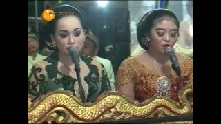 Gending jawa klasik quot Karawitan Ngudilaras quot Gong Mbanyuning  Live Sawit Karangpelem Part 1 [upl. by Nelaf31]