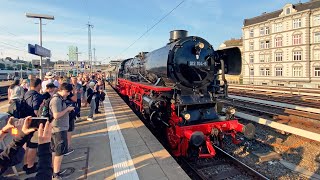 Mit Volldampf an die Nordsee – Dampfschnellzug mit 0121046 von Hamburg nach Westerland [upl. by Eitirahc]