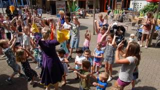 Attractiepark Hellendoorn met Kareltje en Jasmijn [upl. by Tavey164]