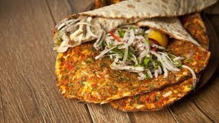 Ev lahmacunu nasıl yapılır Gaziantep sarımsaklı lahmacun [upl. by Kerrie]