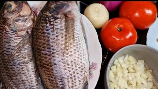 EXTRAORDINAIRE CETTE RECETTE DE SOUPE DE POISSONS CARPE  ET SON ATTIÉKÉ NATIONALE À LHUILE ROUGE [upl. by Imot]