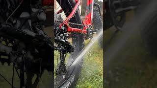 Fungerer sykkelvask fra jifrent  mtb cleaning testing enduro shortreview rockmachine sykkel [upl. by Ynolem]