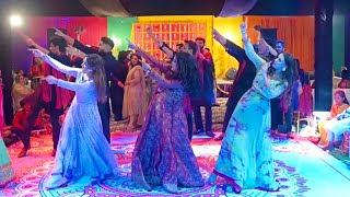 Group Mehndi Dance on Koi Kahe  LaibyBaby [upl. by Sauncho]