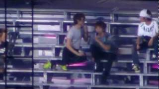 Jonghyun and Minho cute Kiss  JoJo rehearsal [upl. by Osbert]