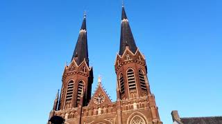 Klokken Heuvelse Kerk Tilburg [upl. by Aay]