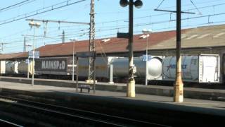 Trafic en gare de Beziers [upl. by Lowe352]