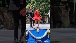 Yajaira bailando Mariela la parandera con su padrino Marck Mouniers plazalibertad viral shorts [upl. by Eigroeg]