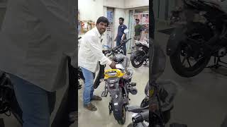 CNG bike of India bajajpulsar bajajcng trending trends viral viralvideo [upl. by Oiramal]