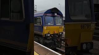 GBRf Class 66791 Beacon Rail Leasing arrives at Eastleigh with plenty of other traction on site [upl. by Ayanat]