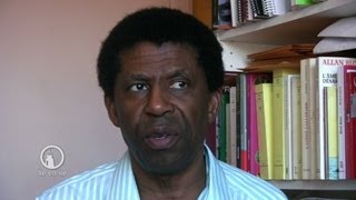 Dany Laferrière 5 Questions pour Île en île [upl. by Ccasi]