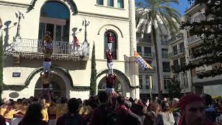 Pilar de dol per les víctimes de la Dana a València [upl. by Edobalo]